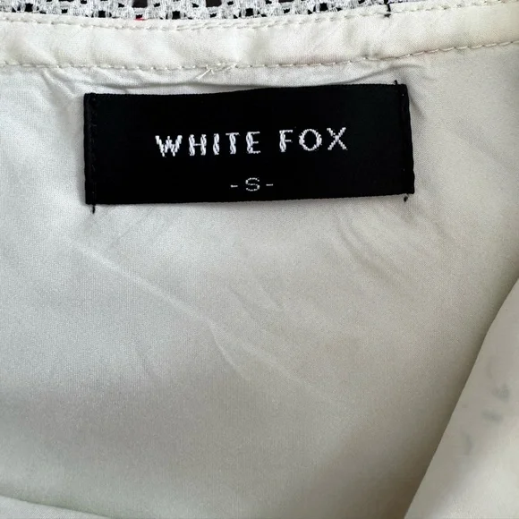 White Fox Boutique Dress - Picture 3 of 4